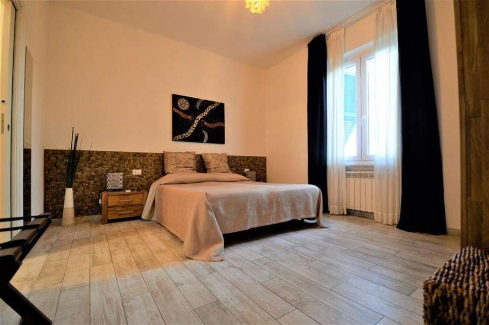 La Spezia Holidays' Rooms Екстер'єр фото